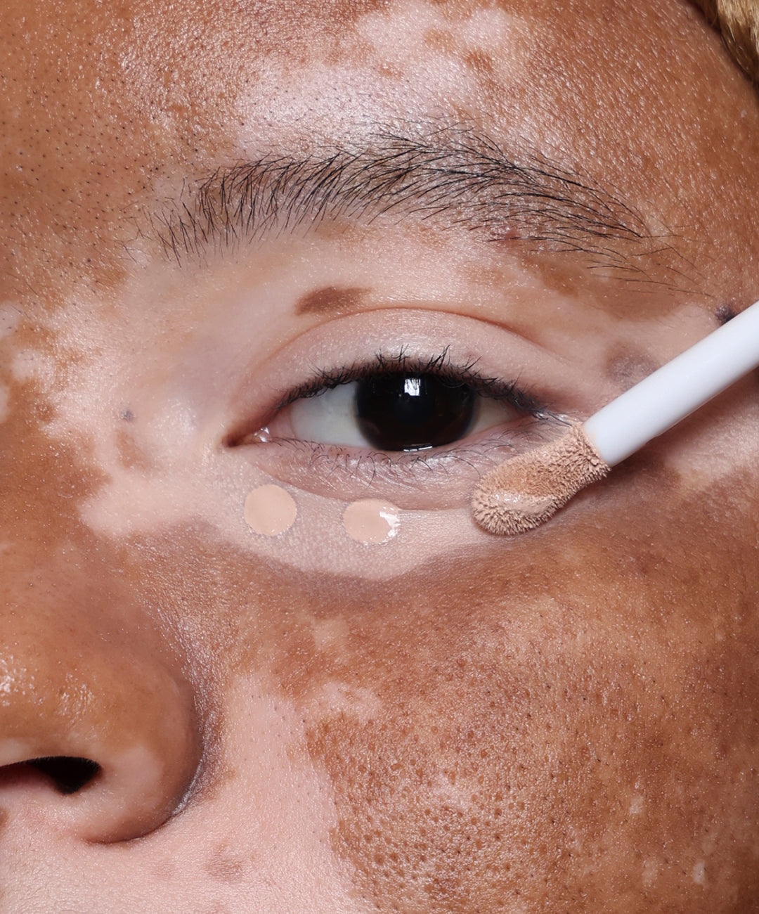 | desc: | text: light Kyra wears shade 05C