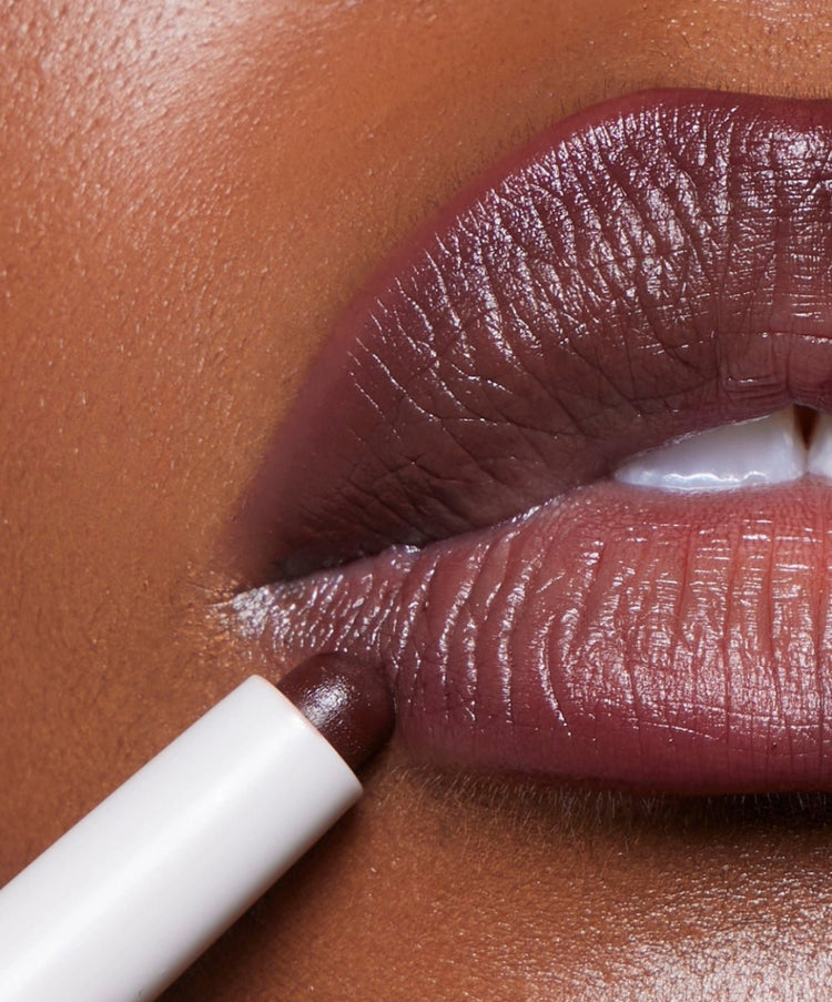 Blur Liner in shade Plum